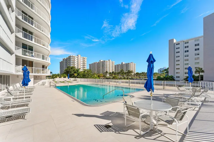 044-3210SouthOceanBoulevard-604-Highland