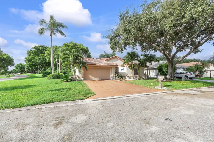 8521 Leeway Ln_004