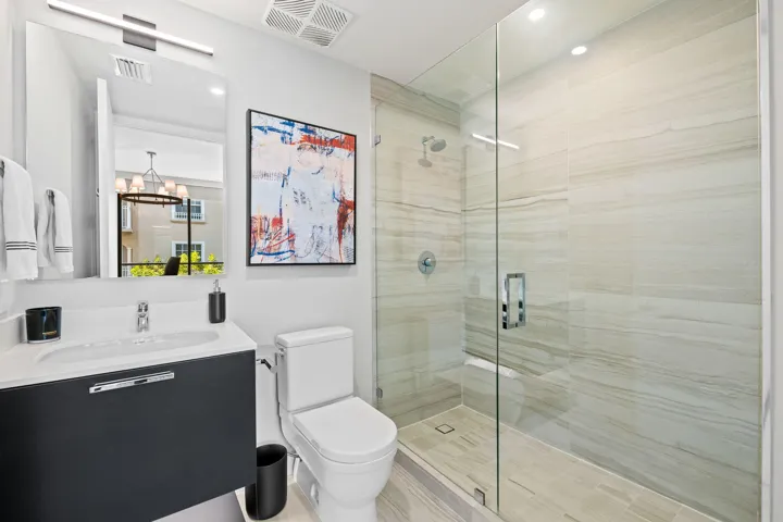 Guest suite #3 / Den