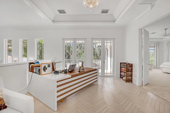 UPPER LOFT