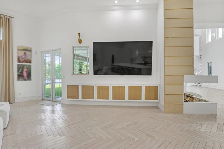 2338 Flamingo (25)
