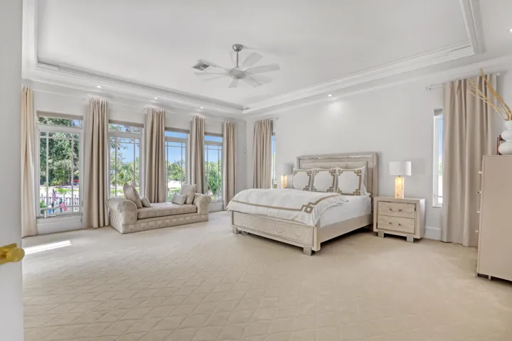 UPSTAIRS MASTER