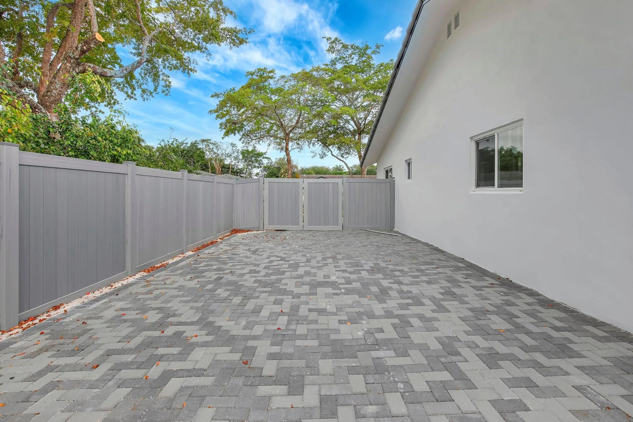 Property photo 44