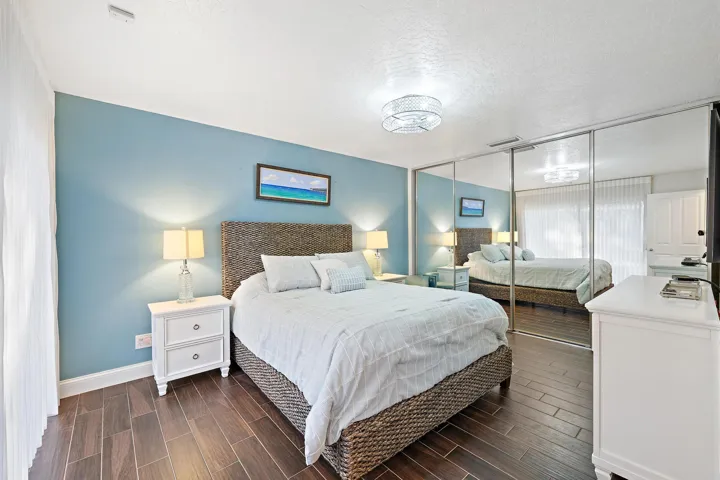 11403 Myrtle Oak Ct-19