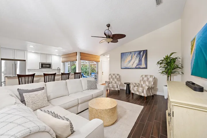 11403 Myrtle Oak Ct-14