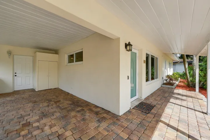 Carport