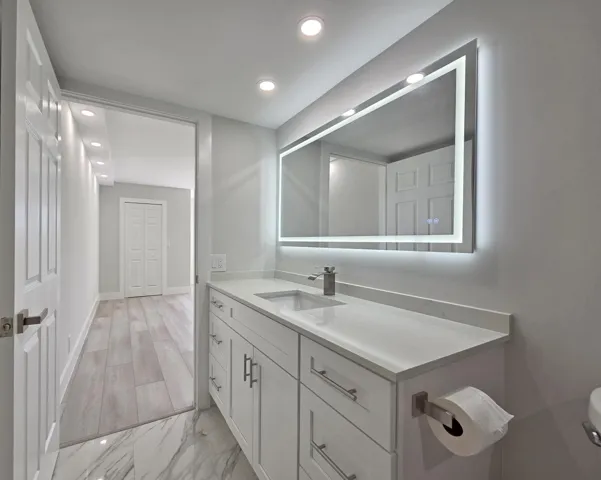 Master Vanity