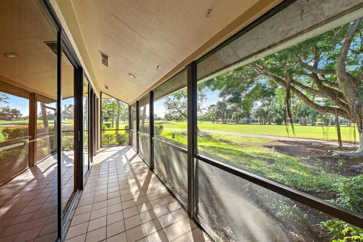 275 Old Meadow Way-17