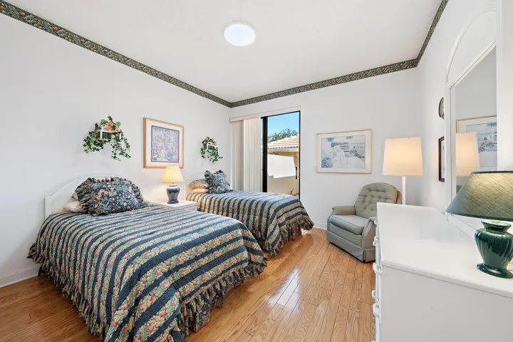275 Old Meadow Way-1