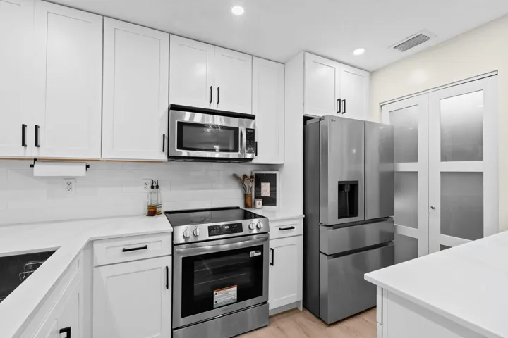 20-web-or-mls-A7408918
