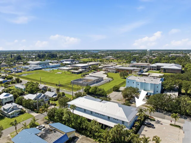 Minutes from the water and beaches in Downtown Stuart