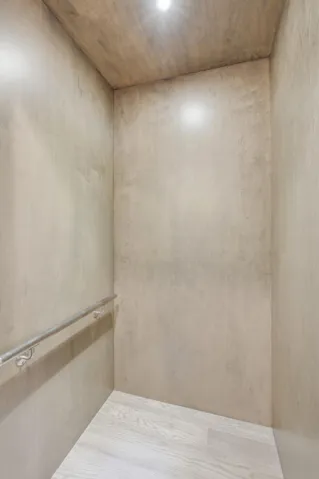 Elevator