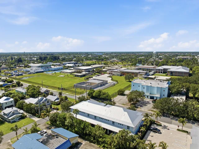 Minutes from the water and beaches in Downtown Stuart