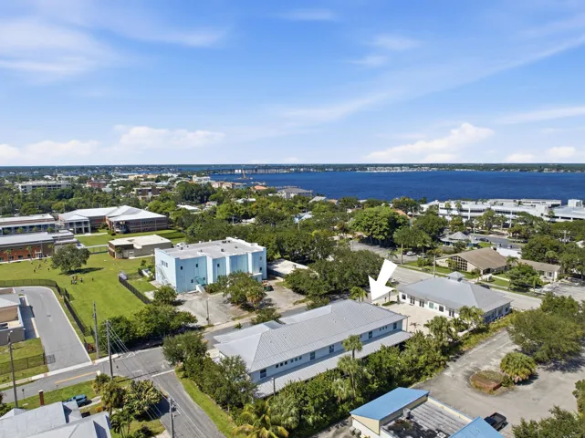 Minutes from the water and beaches in Downtown Stuart