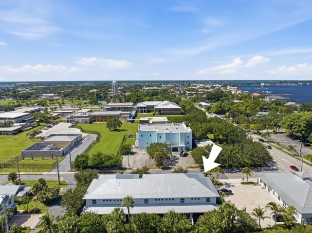 Minutes from the water and beaches in Downtown Stuart