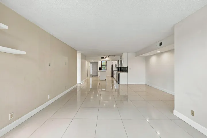 22_living room