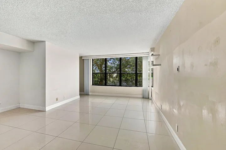 20_living room