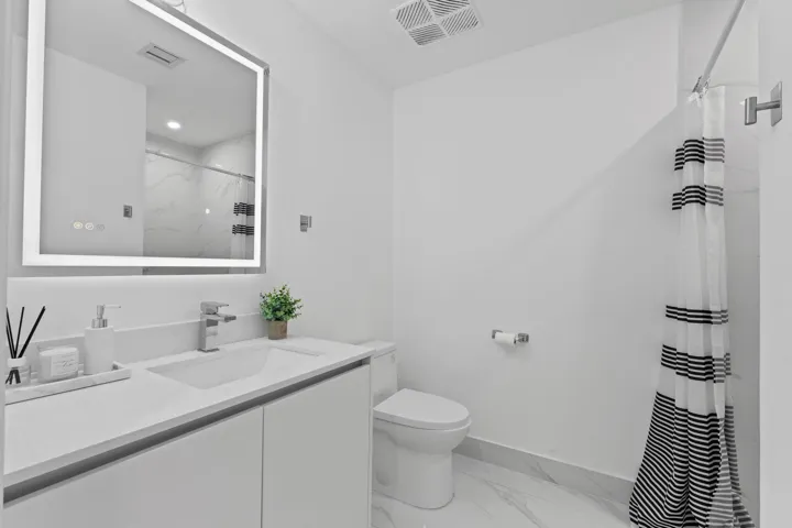 3-web-or-mls-A7401344