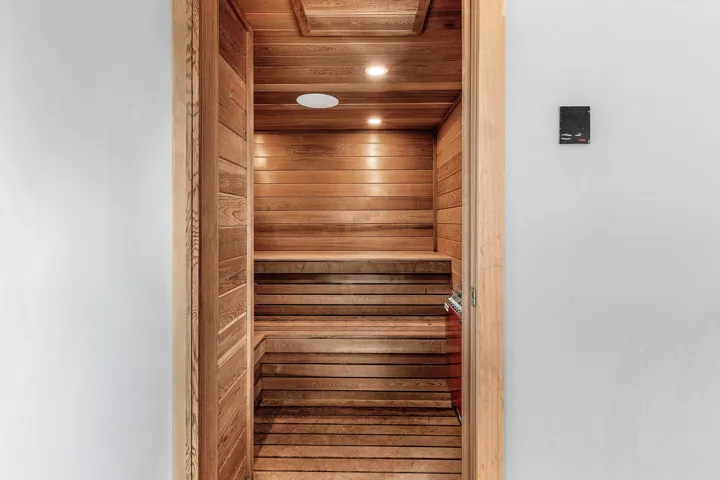 Dry Sauna