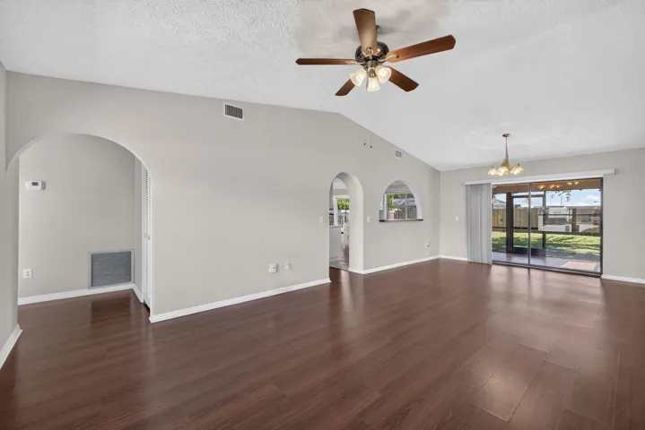 6-web-or-mls-3A5A7392