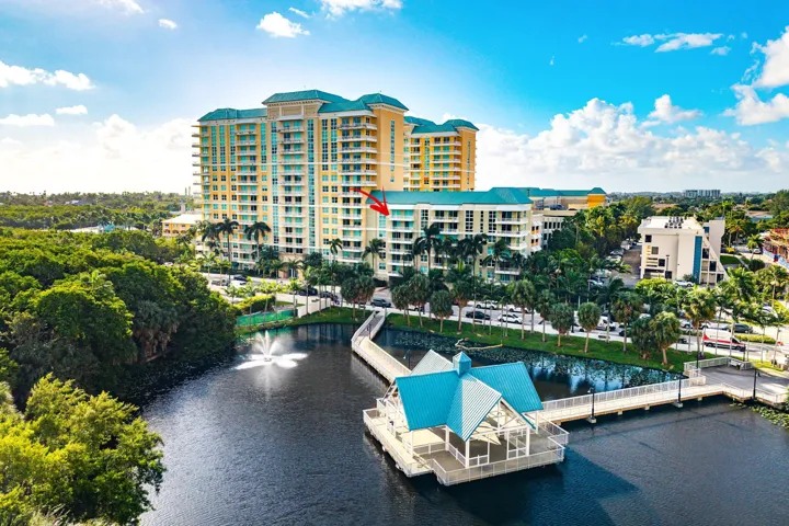 057-700EastBoyntonBeachBoulevard-710-Boy
