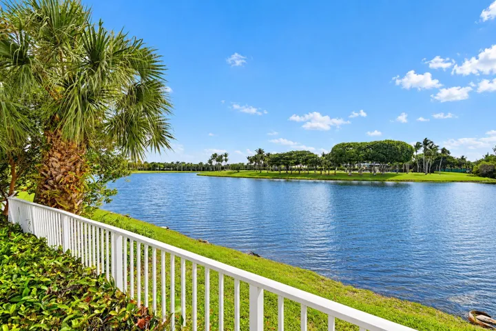 2286 Merriweather Way (46)