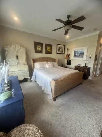 MASTER BEDRM SUITE