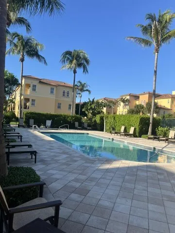 HEATED POOL