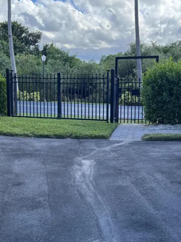 PRIVATE BEACH ACCESS