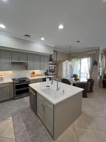KITCHEN OPEN CONCEPT