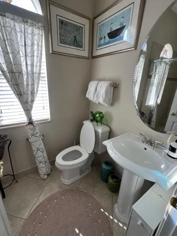 3RD LEVEL FULL BATH