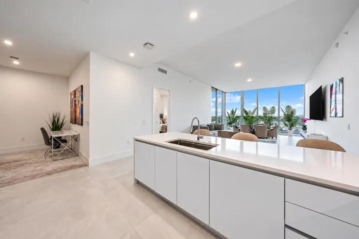 Living/Kitchen