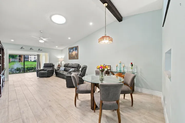 Dining/living room