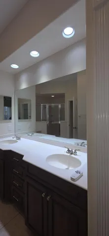 30622