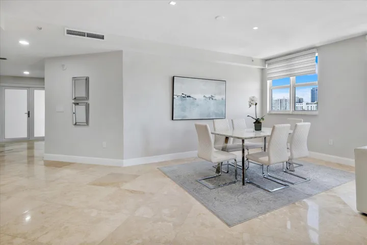 21-615 Bayshore Dr 603_021