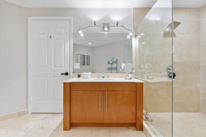 44-615 Bayshore Dr 603_044