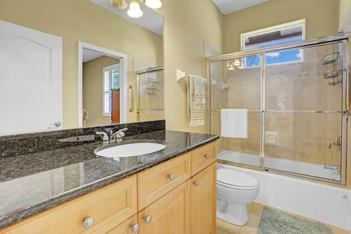 Guest bath 2