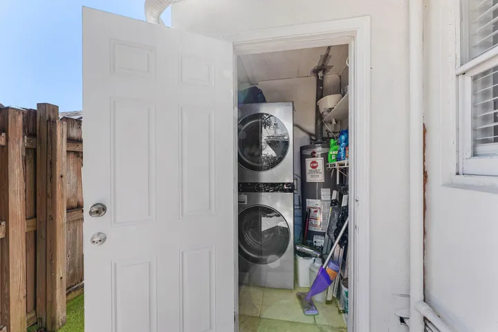 Guest house laundry closet