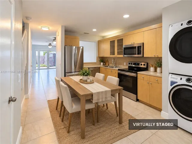 Kitchen (Virtually Staged)