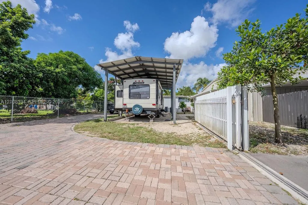 Property photo 30