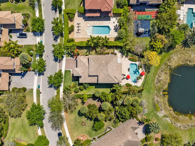 8256 Bradford Way Parkland FL 33076 USA-