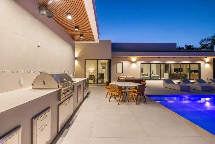 Summer Kitchen