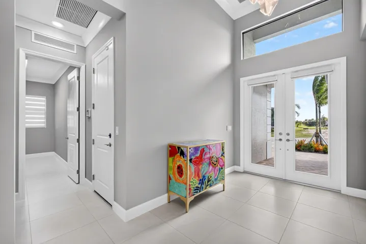 ENTRY FOYER