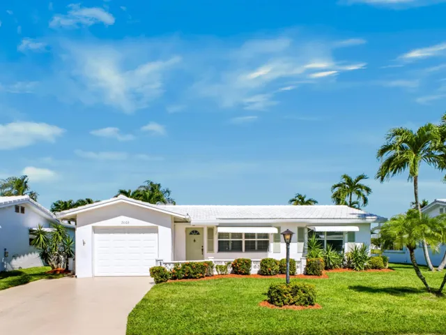 2003 SW Roma way