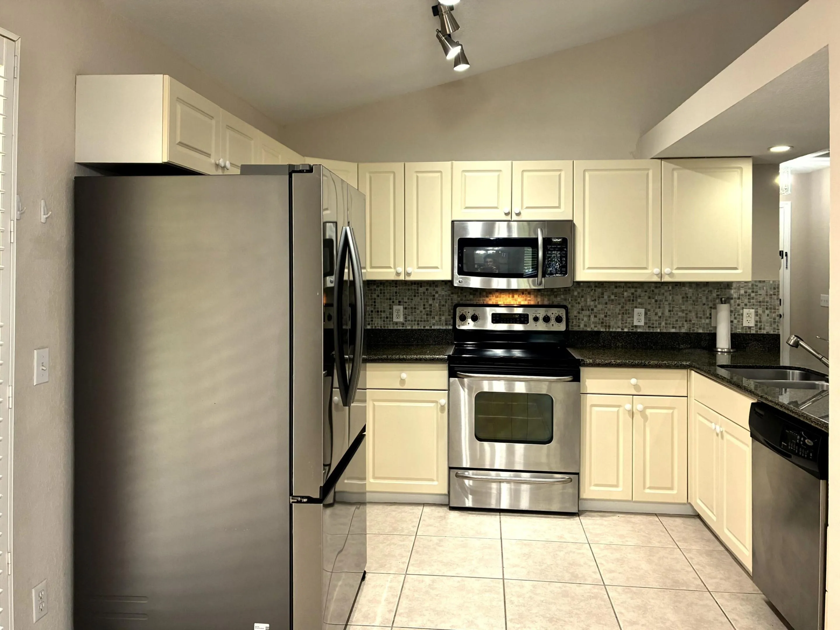 Property photo 13
