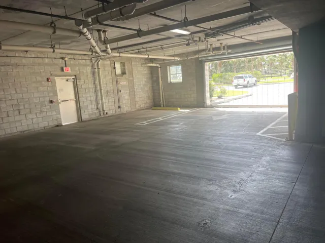 Oceanhouses Parking Garage (2)