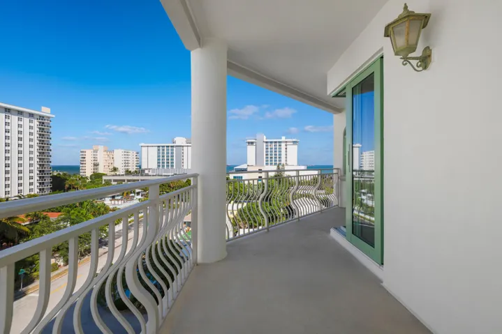 Balcony 3