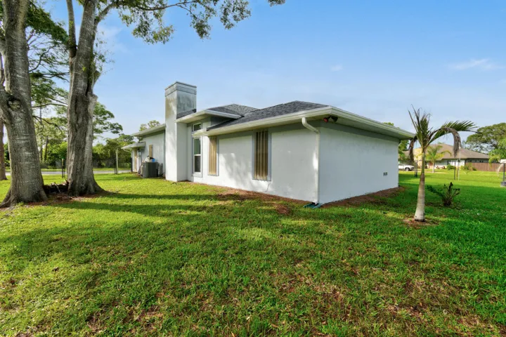 6508KingsHwy(44)
