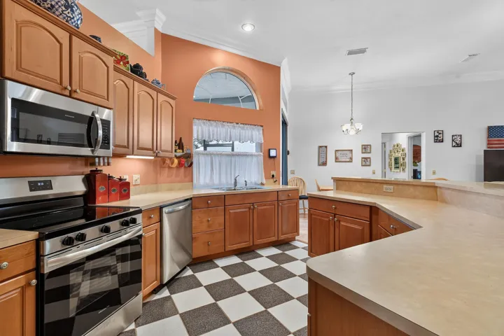 6508KingsHwy(22)
