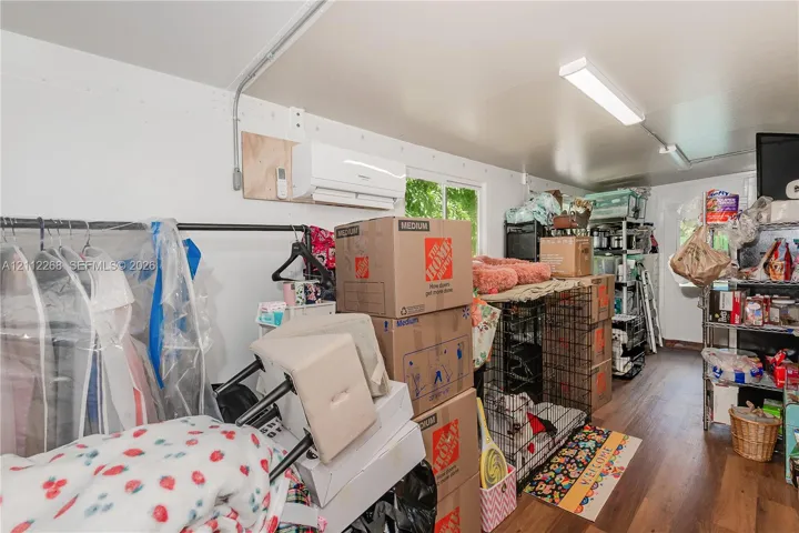 Photo 38